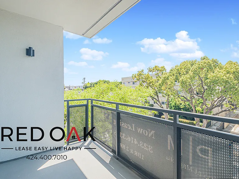 1240 Magnolia Ave #103 — Photo 3