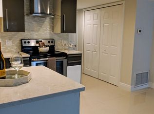 1626 SW 14th St APT 05, Gainesville, FL 32608