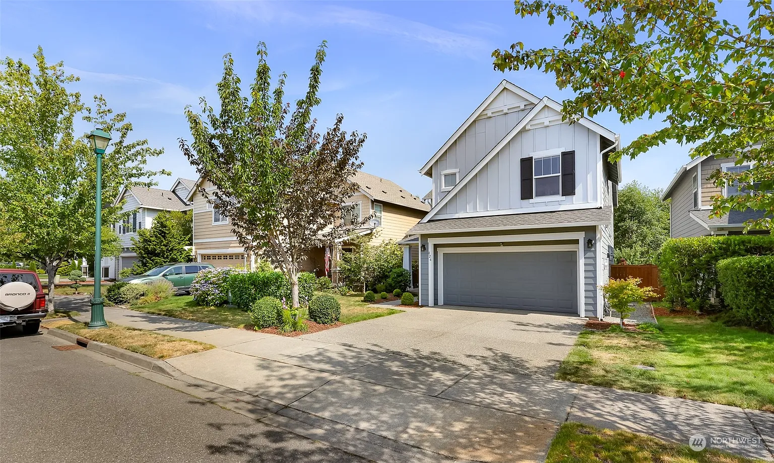 826 Panorama Ridge photo 1