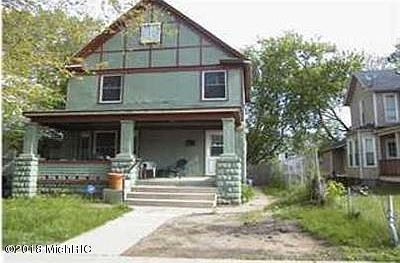 1st image of 723 Worden St SE