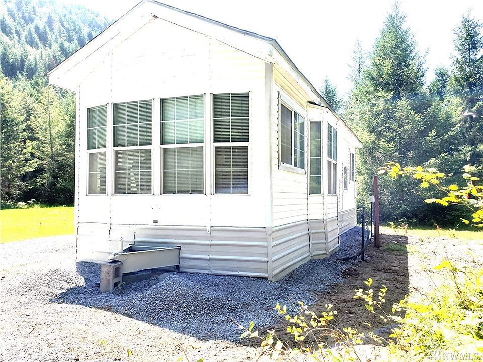 1st image of 186 Rainier Dr