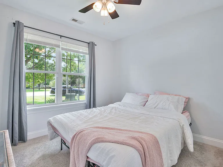 202 Weeping Hollow Ct — Photo 27