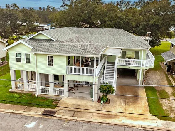 108 & 106 Arcement St, Montegut, LA 70377