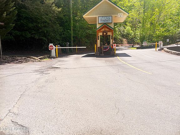3rd image of LOT 16 Meadow View Rd