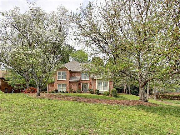 2nd image of 310 Saddle Creek Ln