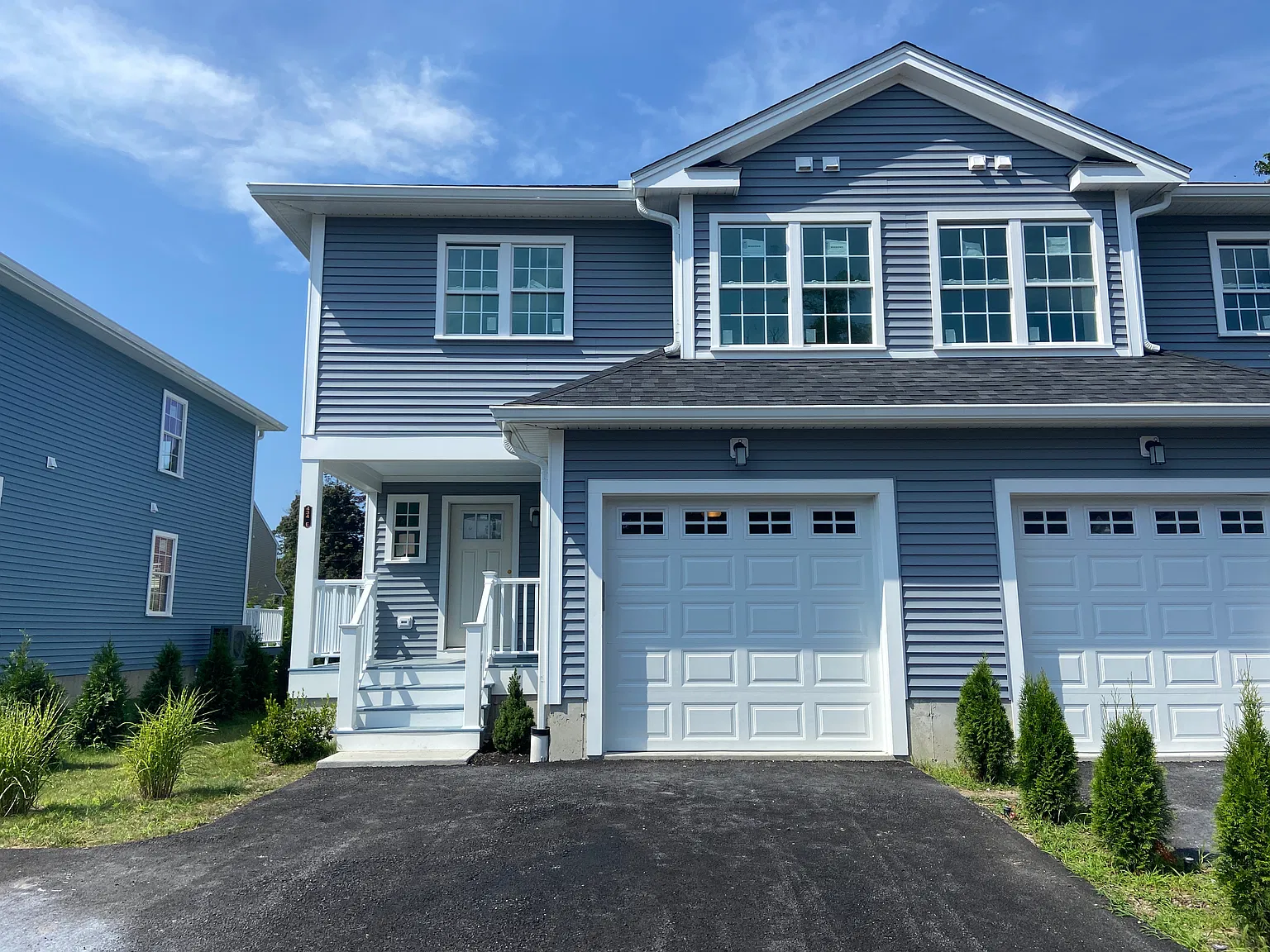 3 bed, 2.5 bath, 1600 sqft, $3,300 — Photo 1