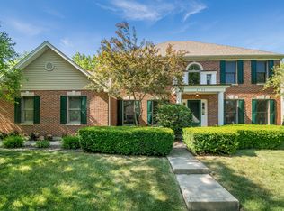 2350 Waterbury Cir, Aurora, IL
