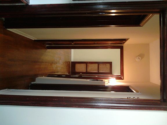 5th image of 6111 Romaine St APT 2