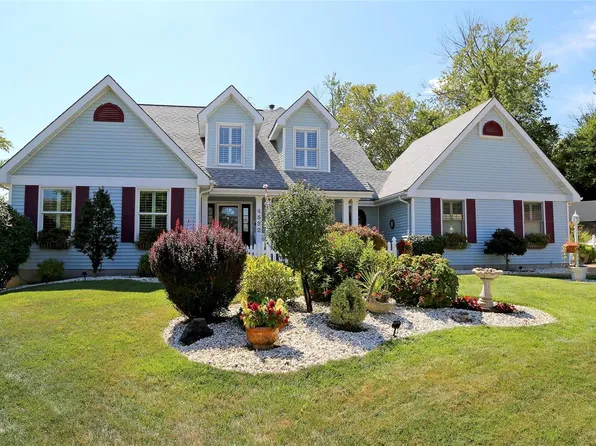 4592 Braungate Dr, Saint Louis, MO 63128