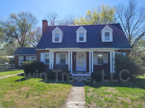 5820 Main St, Mount Jackson, VA 22842