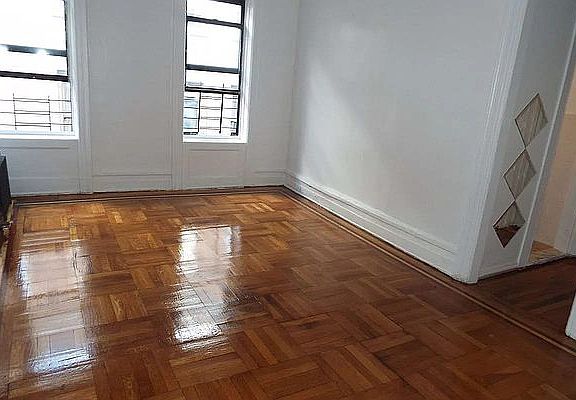 2nd image of 2600 Creston Ave APT 3H