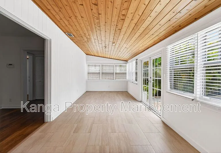 236 Greymon Dr — Photo 15