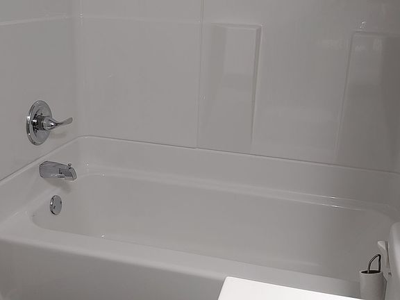 3rd image of 2417 Indigo Ln