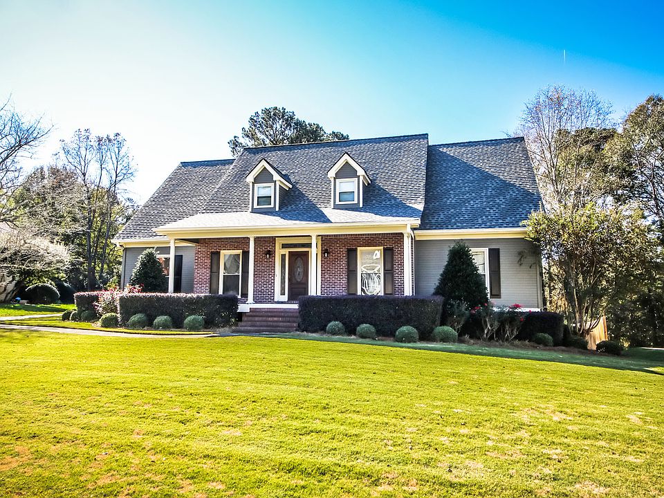 1st image of 4645 Matthews Park Dr