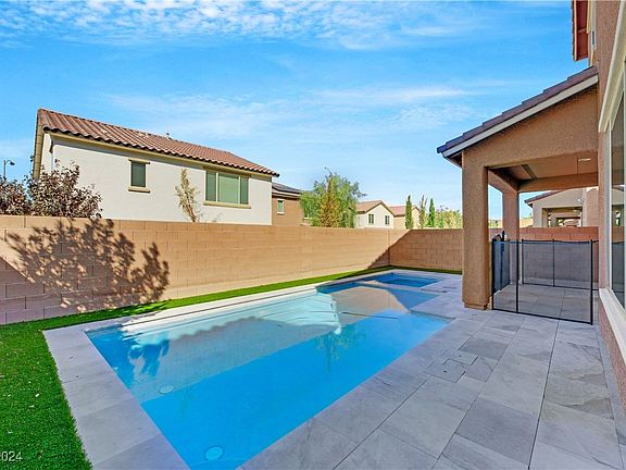 3rd image of 9646 Arbor Rose Ct