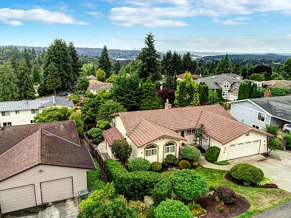 2nd image of 4647 132nd Ave SE