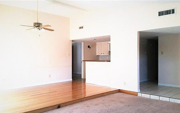 4th image of 6521 Chalk Ct
