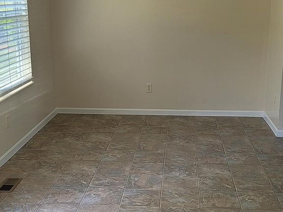 4th image of 9184 Susie Dr