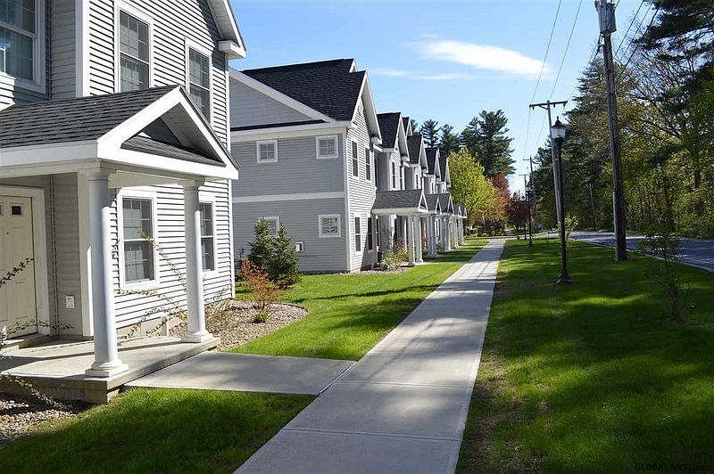 3rd image of 316 BALLSTON Avenue #B