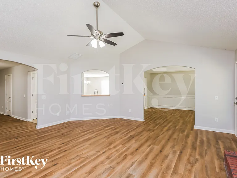 2539 Marixa Dr — Photo 3