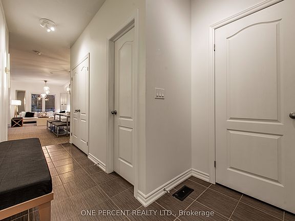 3rd image of 31 Courtney St
