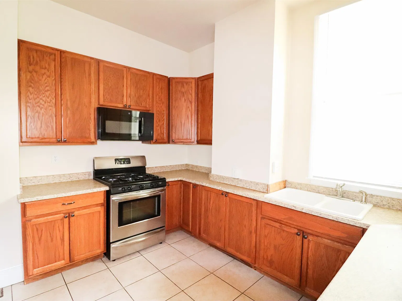 2620 Eden Avenue — Photo 1