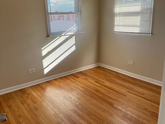 3rd image of 9457 Maple Dr #3A