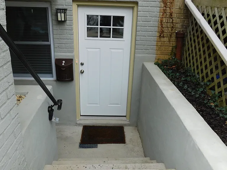 308 Webster St NW #2 — Photo 5