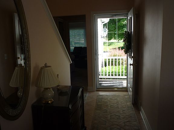 Foyer/Entry