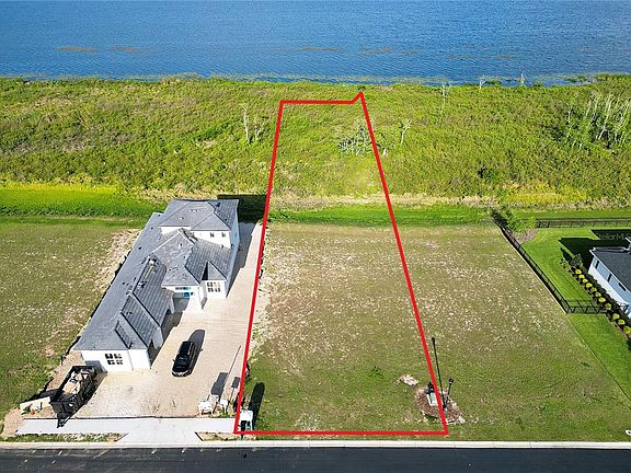 3rd image of 332 Caladium Ave #29