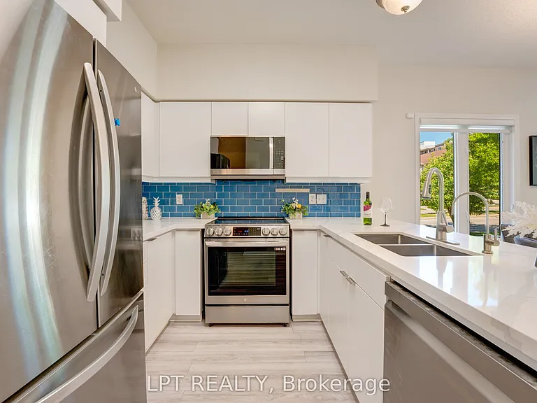 795 Laurelwood Dr #13 — Photo 11