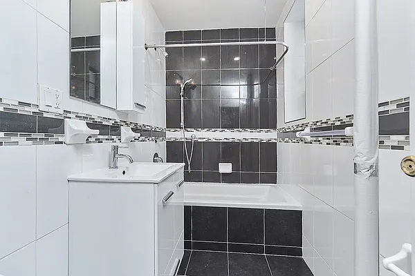 Rented by Keller Williams NYC | media 9