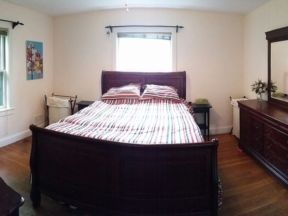1st image of 1452 Crawford Ave