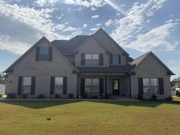 104 Providence Dr, Medina, TN 38355