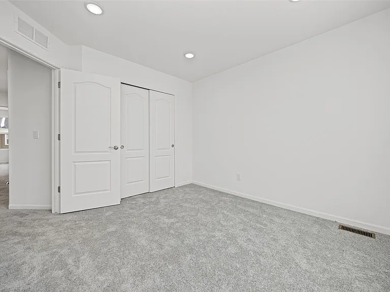 43071 Atwood Ave — Photo 39