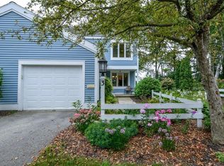 3 Mountain Ash Trl, Madison, WI 53717