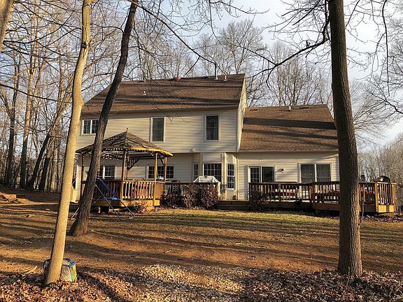 4th image of 17237 Kent Ct