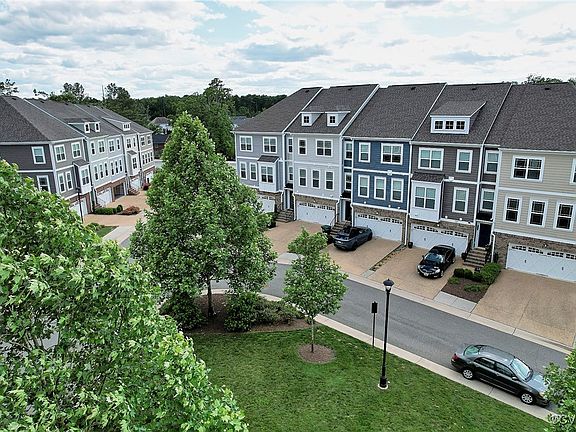 2nd image of 4512 Hobble Cir