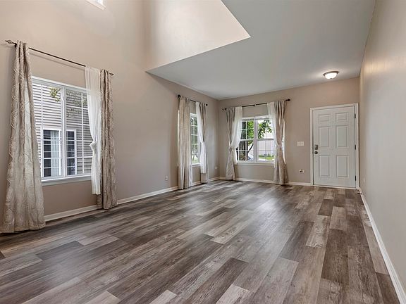 3rd image of 2652 Cesario Dr