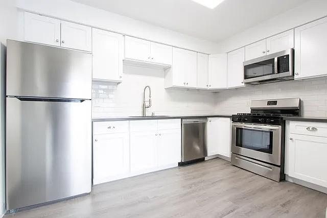 1st image of 1121 N Westmoreland Ave APT 4
