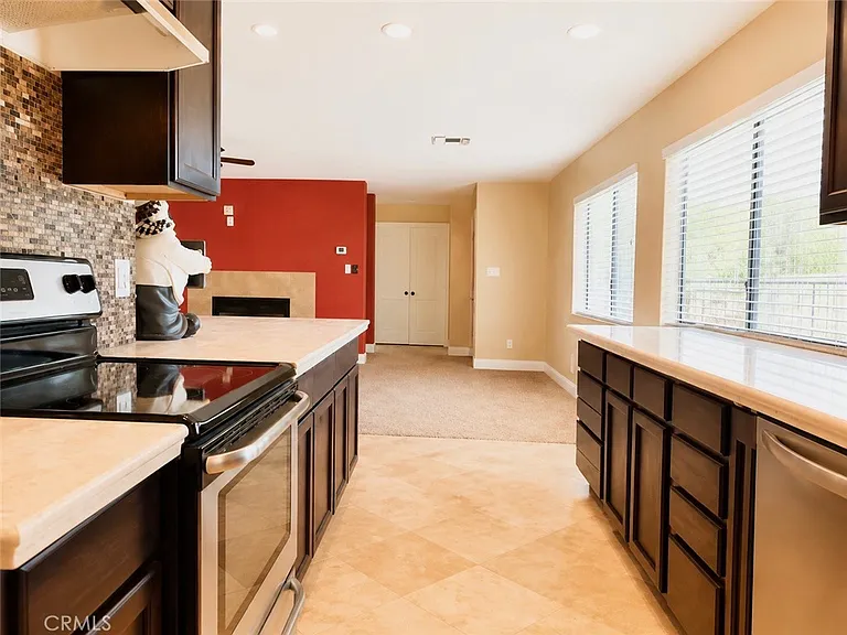 30435 N Brandywine Canyon Rd — Photo 3