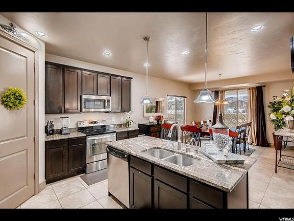 3rd image of 13542 S Cervina Way