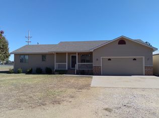 11795 Jewell Rd, Wright, KS 67882