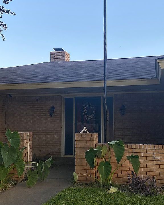 2nd image of 1200 Amherst St