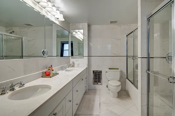 Sold by Compass | media 9