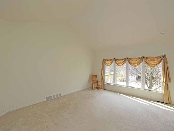 4th image of 1444 Laurel Ct