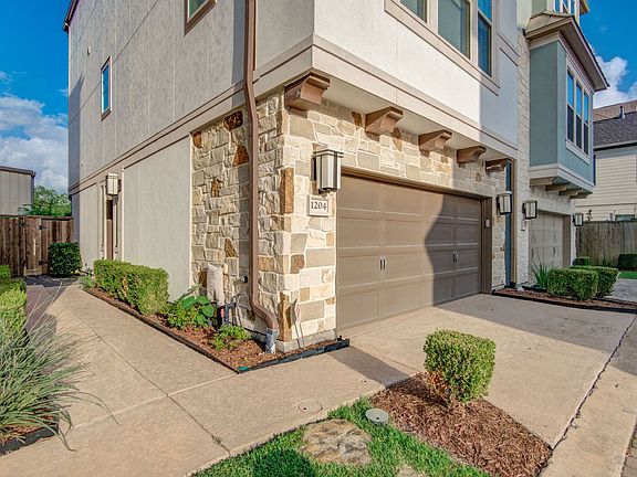 2nd image of 1204 Birkland Pine Ln