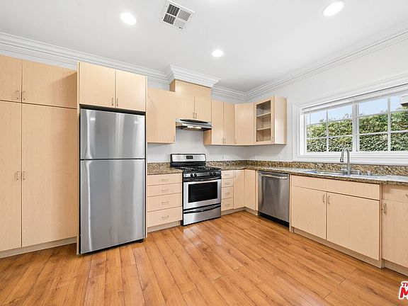 4th image of 14654 Gault St APT 2