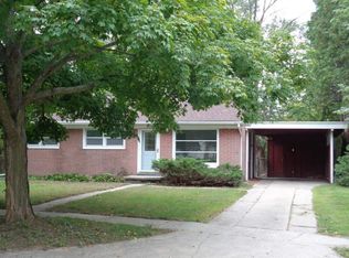 1324 Carolina St, Midland, MI 48642