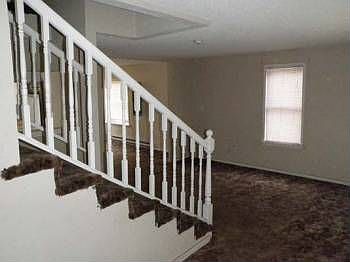 3rd image of 7910 SE Lamphier St